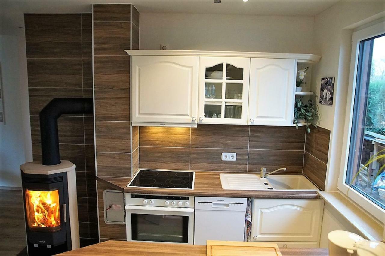 Ferienhaus Chrissy Loissin Екстериор снимка